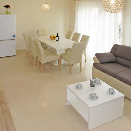 Дом отдыха Silvija By Interhome Задар