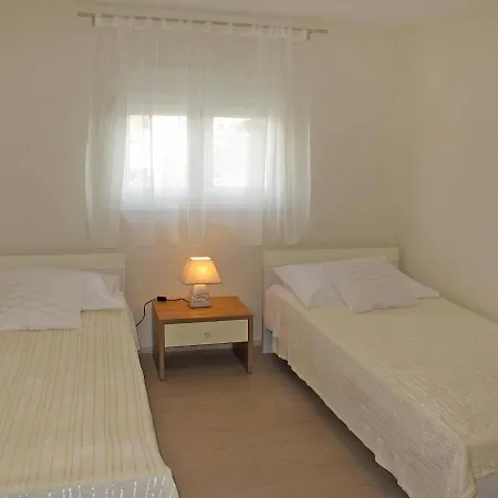 Silvija By Interhome בית נופש זאדאר